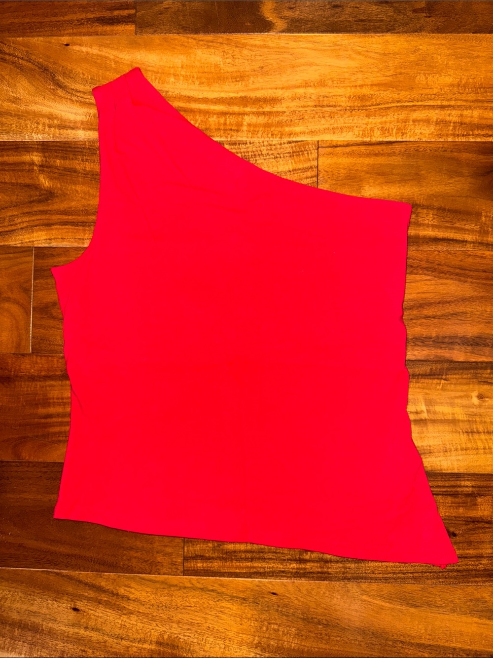 Hollister asymmetrical one shoulder top red size medium never worn